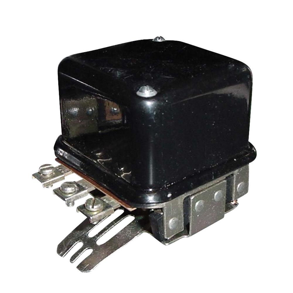 12V Voltage Regulator Fits Gleaner Replaces 1118792