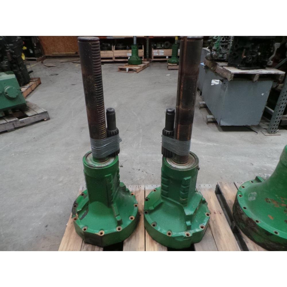 AMU4157 Used Axle Corner