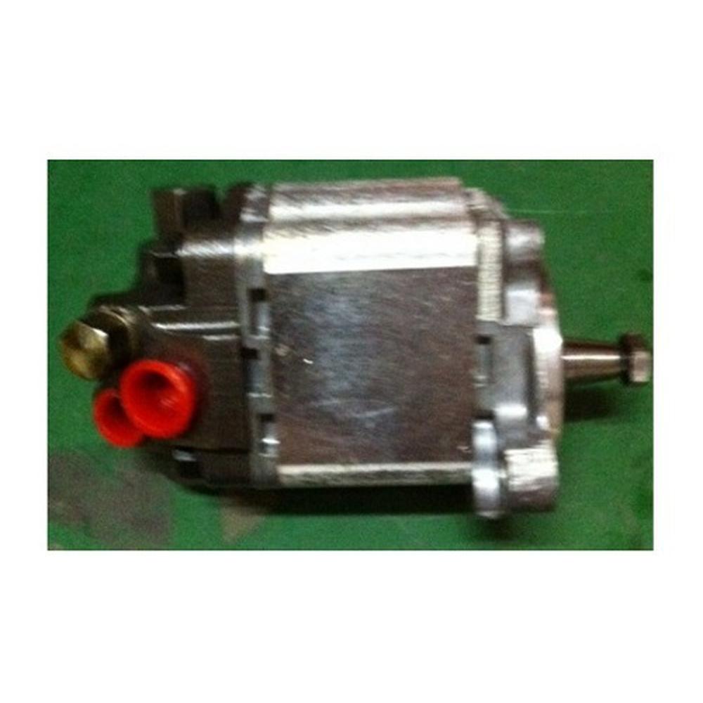 FAX-F-953674-D Power Steering Pump C7NN3A674D