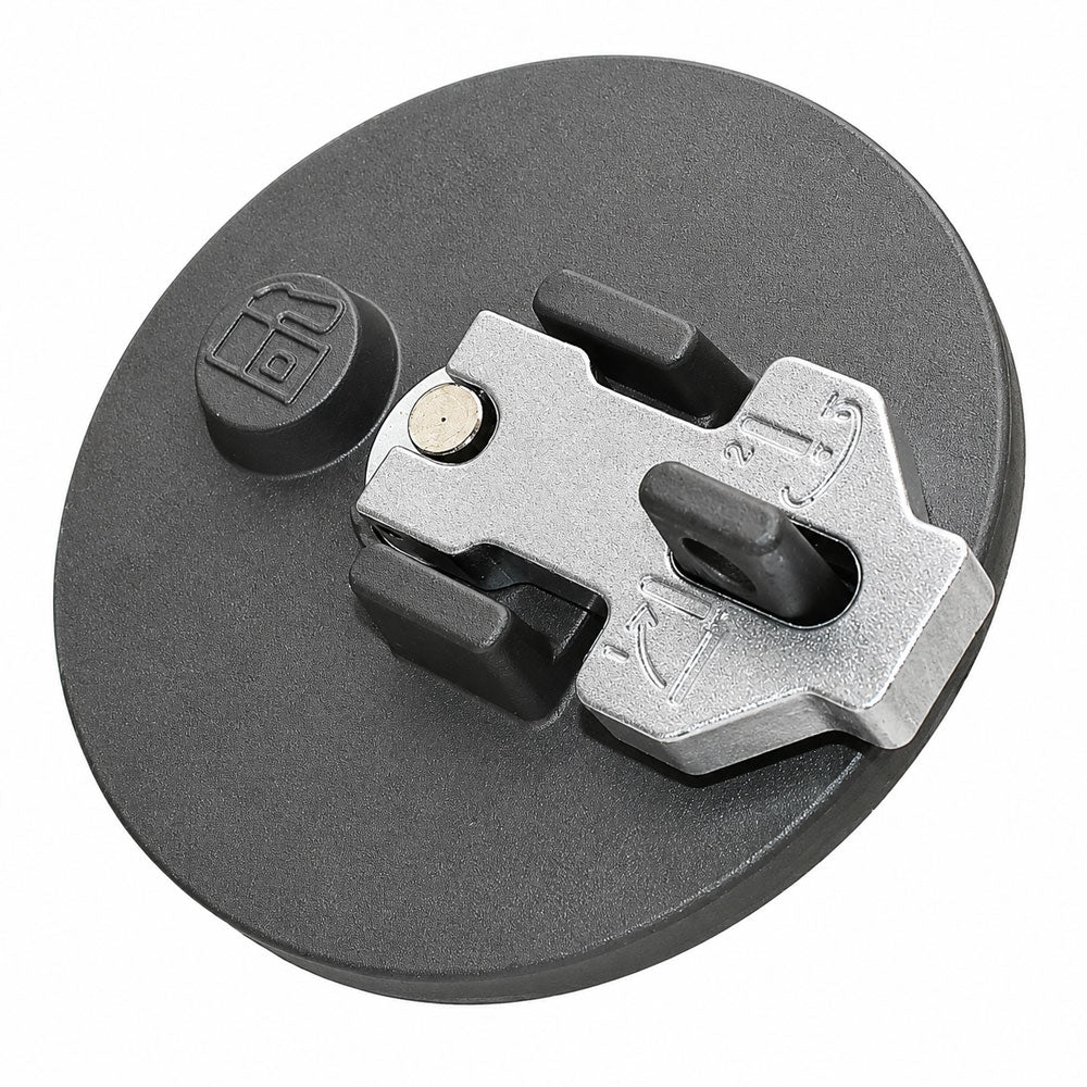 11118857 Replacement Locking Fuel Cap Fits Volvo Tractor Model: T450D