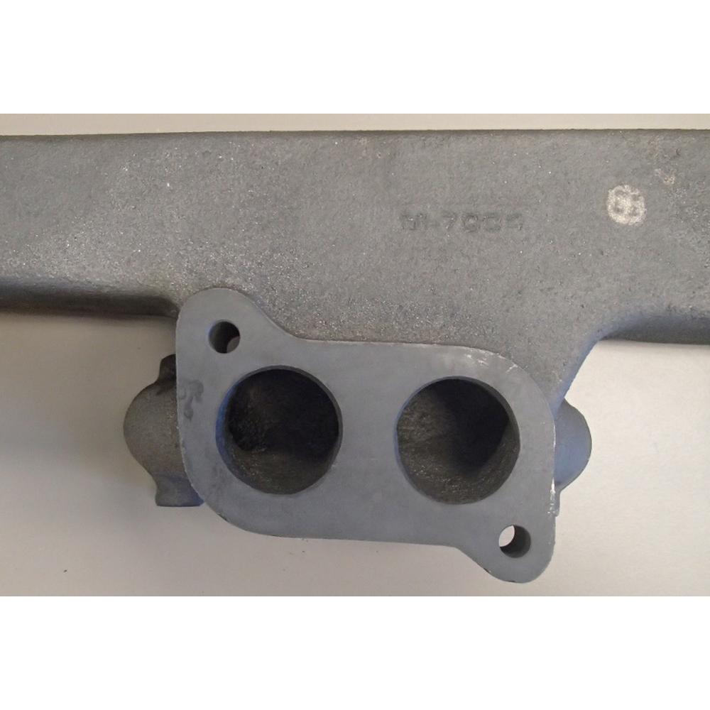 R27404 Exhaust Manifold w/Gaskets Fits John Deere Tractor 3010 3020 Gas