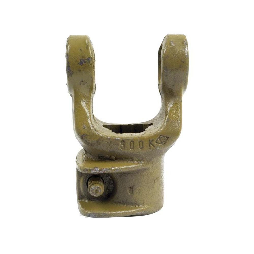 S.6018 PTO Yoke (U/J Size: 27 x 70mm) Size: 1 3/8-6 Spline Fits Massey Ferguson